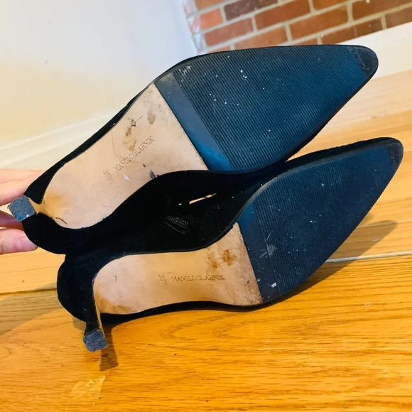 MANOLO BLAHNIK Black Suede Low Heel Boots EUR 39.5 $1695 - Picture 8 of 16